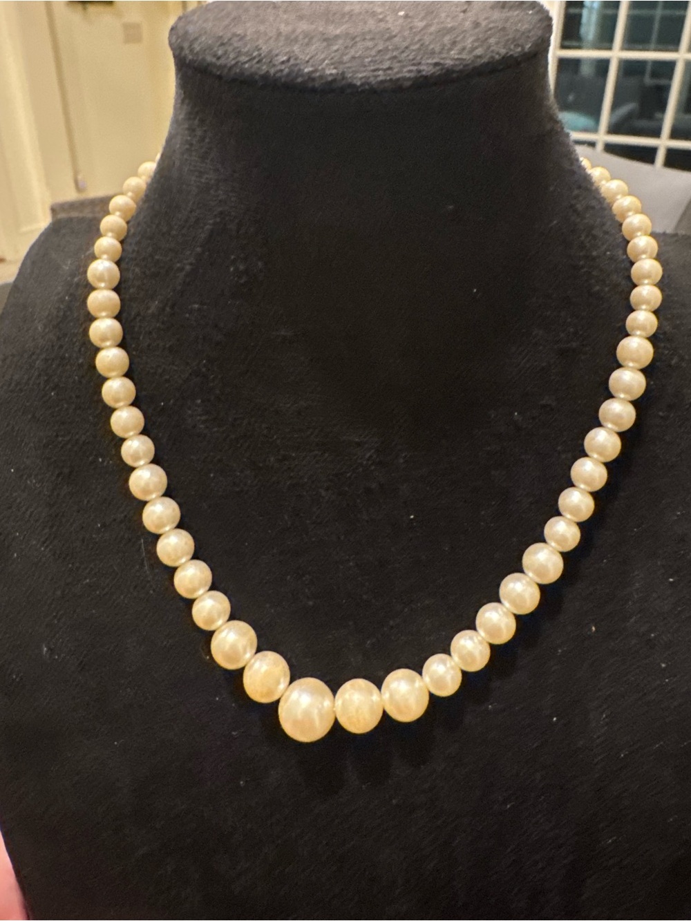 Vintage Napier Graduated Faux Pearl Necklace Cream Gold Tone Signed